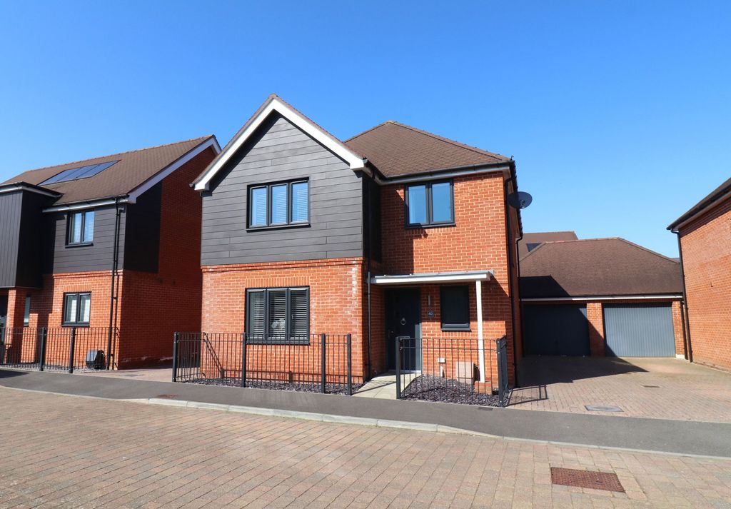 4 bed detached house for saleClaypit Copse, Bursledon SO31