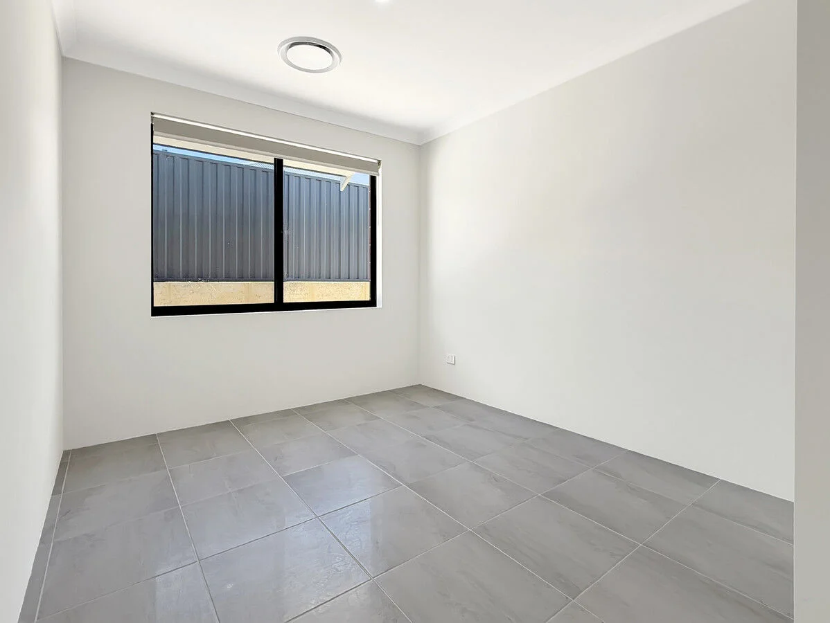 Additional image 13 of 2 Kembla Way, Lakelands WA 6180