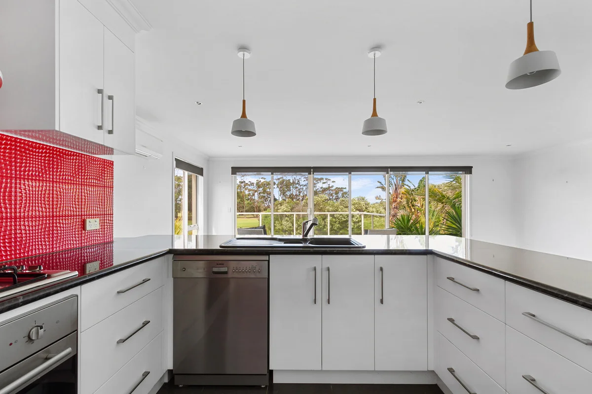 Additional image 10 of 1/122 Golf Links Road, Lakes Entrance VIC 3909