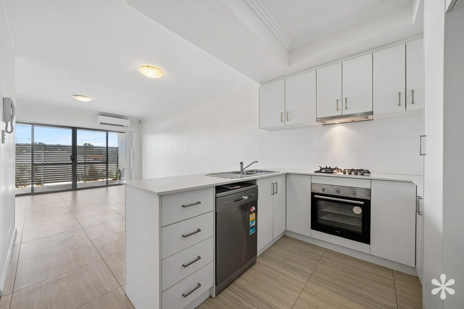 7/6 Bushy Road, Spearwood WA 6163