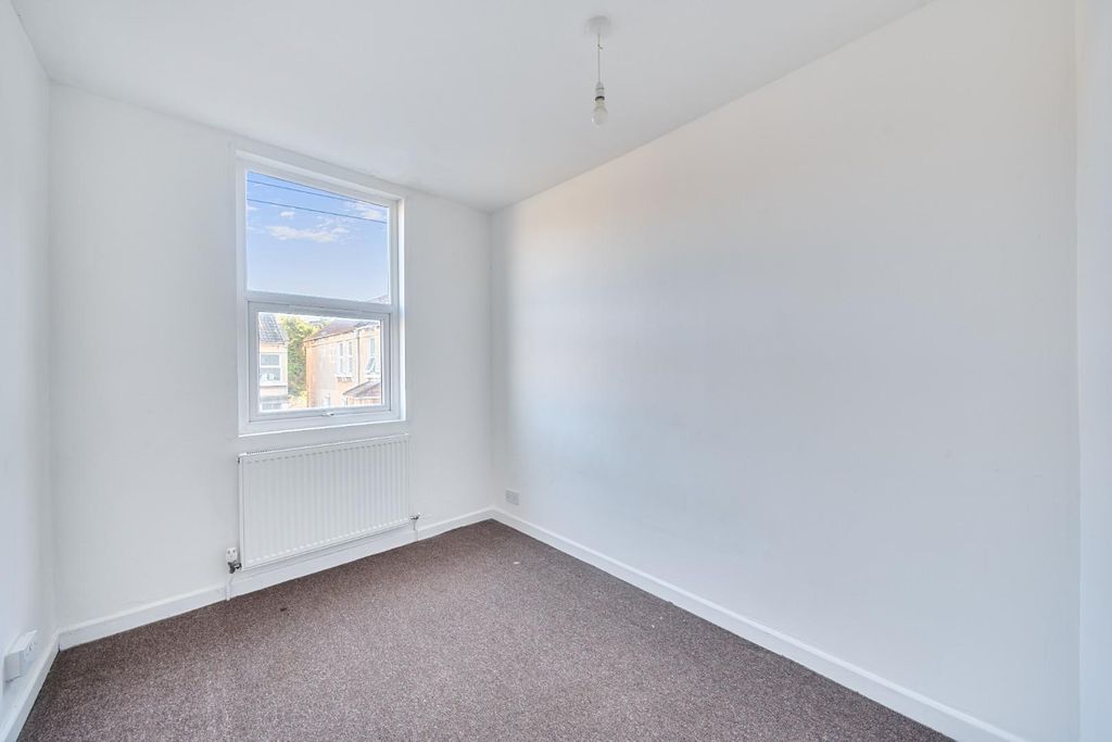 Additional image 8 of 2 bed flat for saleLorne Road, Bath BA2