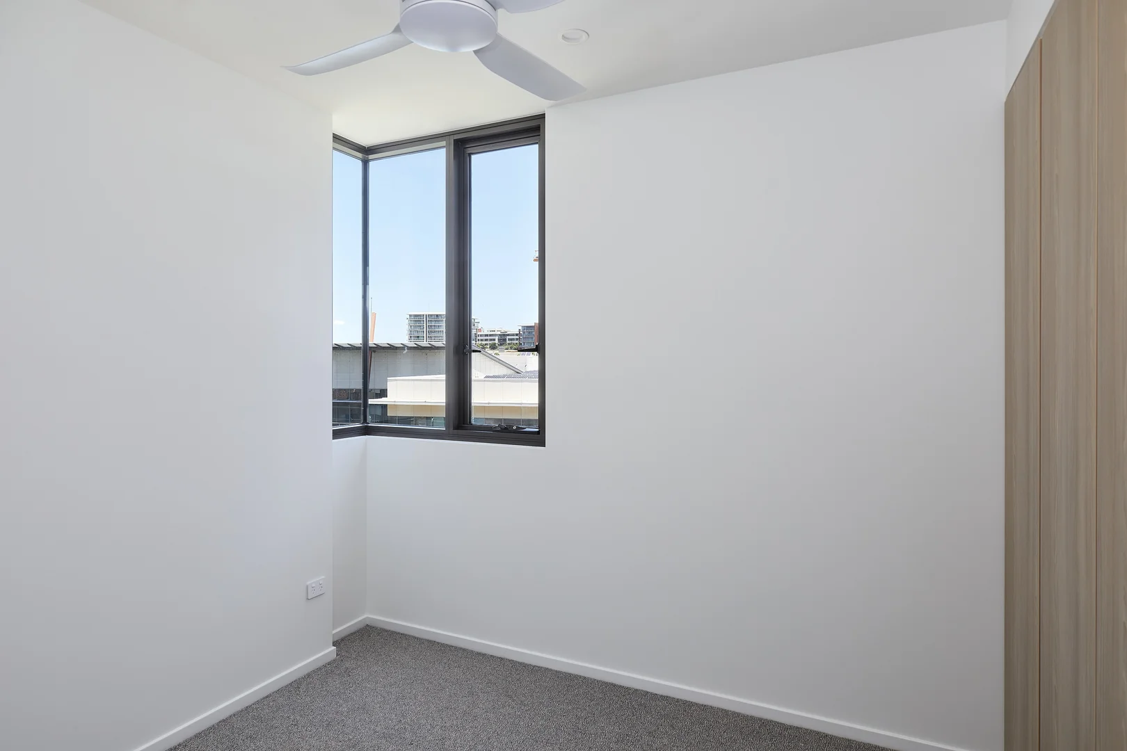 Additional image 12 of 404/43 Honeysuckle Drive, Newcastle NSW 2300