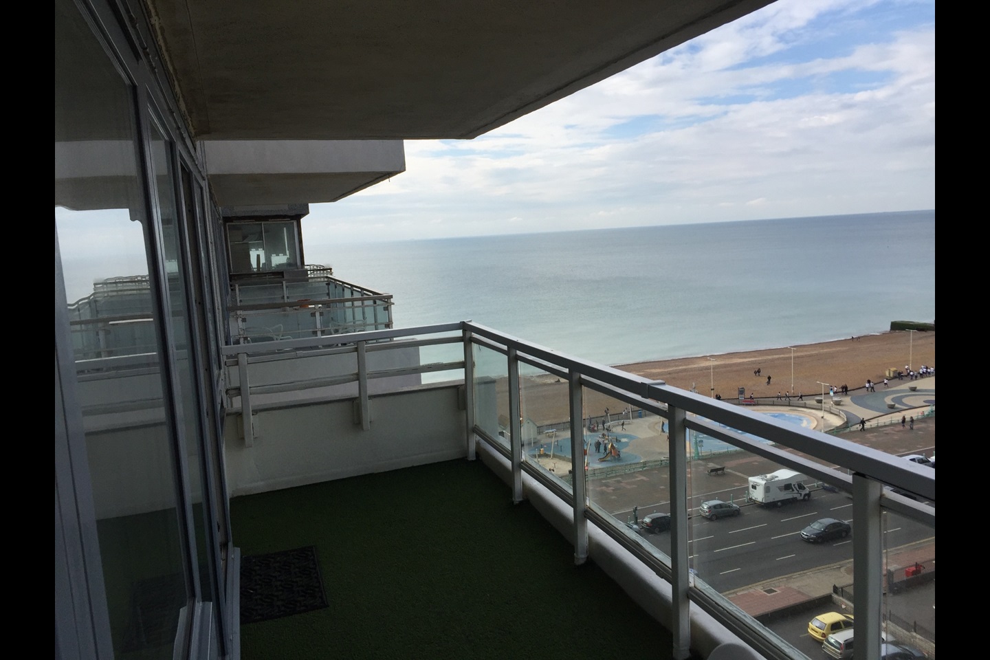 Additional image 8 of 2 Bed Flat, Kings Road- Bills Included -Sea View, BN1, N1 7GU