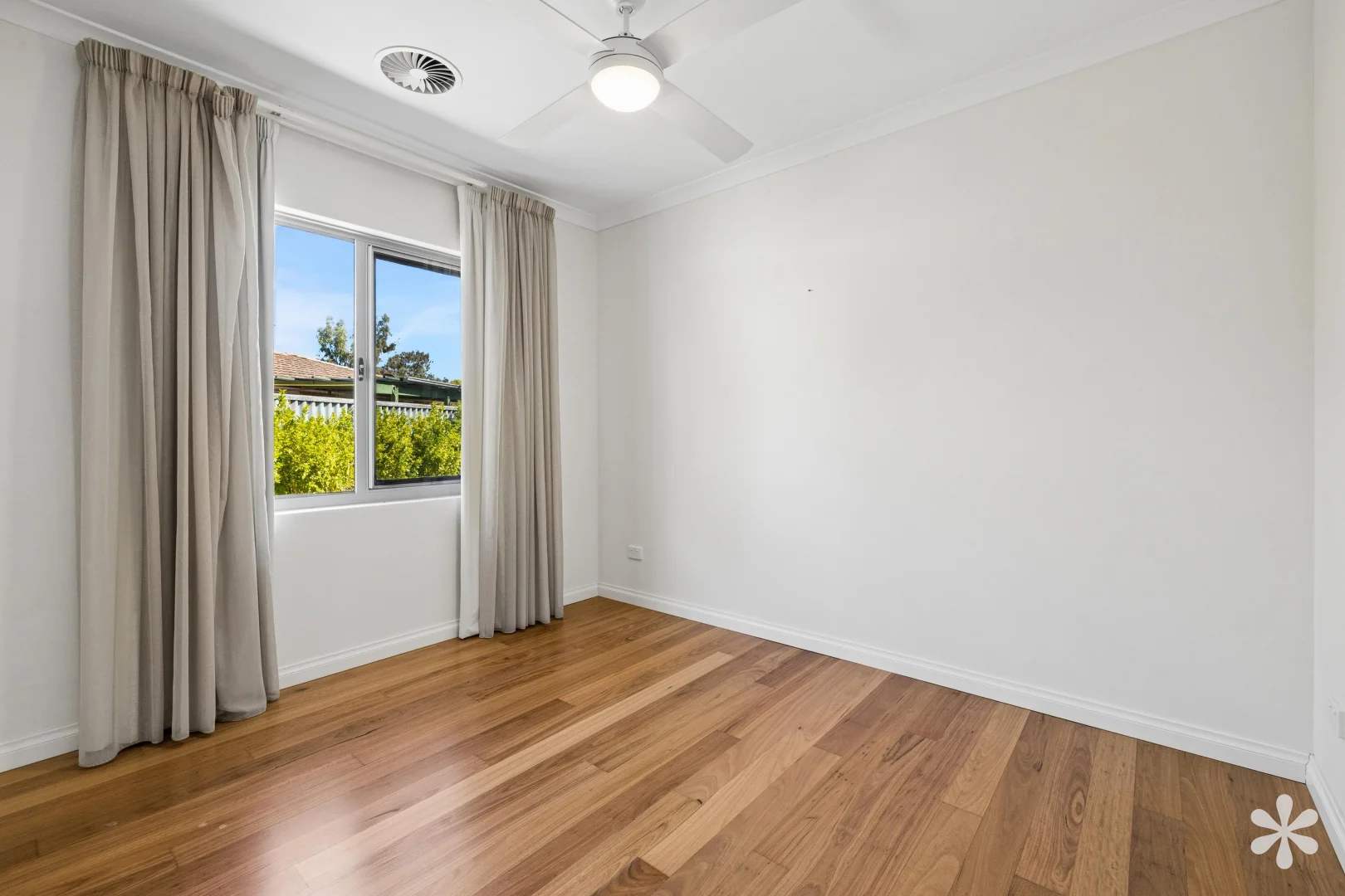 Additional image 11 of 17 Lurnea Place, Karawara WA 6152