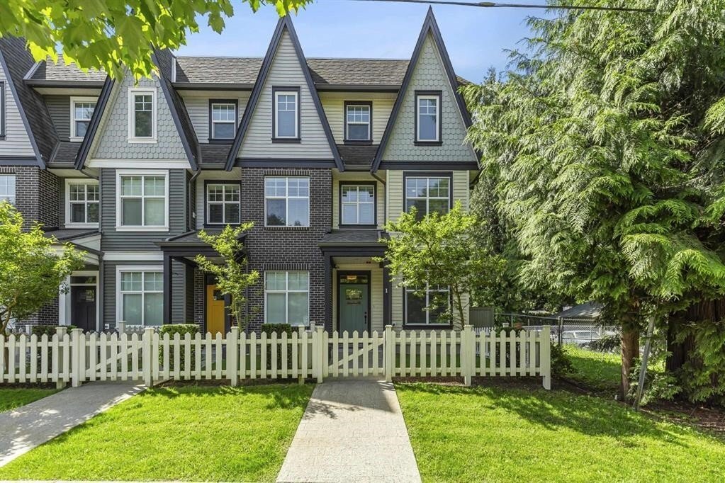 33460 Lynn Ave, Abbotsford, BC, V2S 1E3