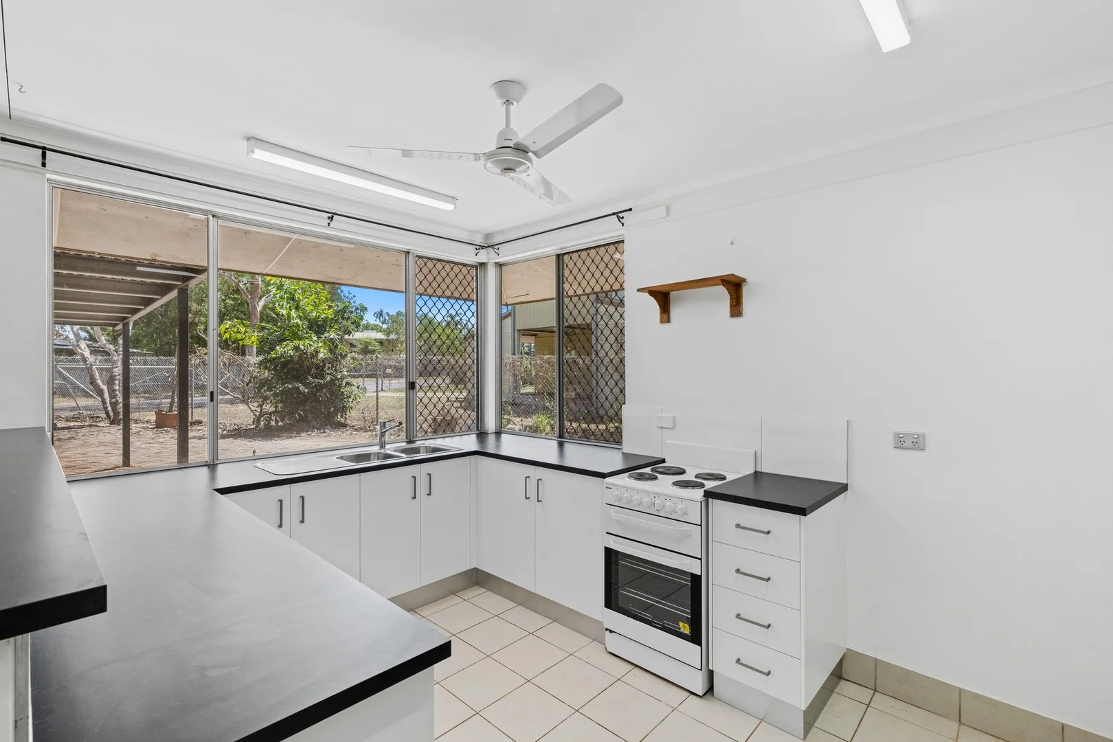 Additional image 3 of 27 McGuire Circuit, Moulden NT 0830