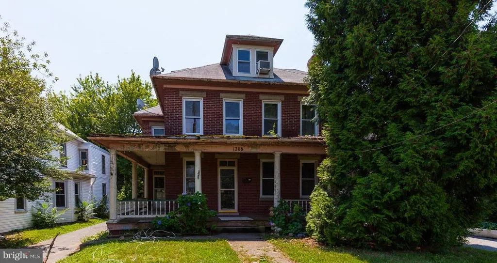1208 Virginia Avenue, Hagerstown, MD 21740