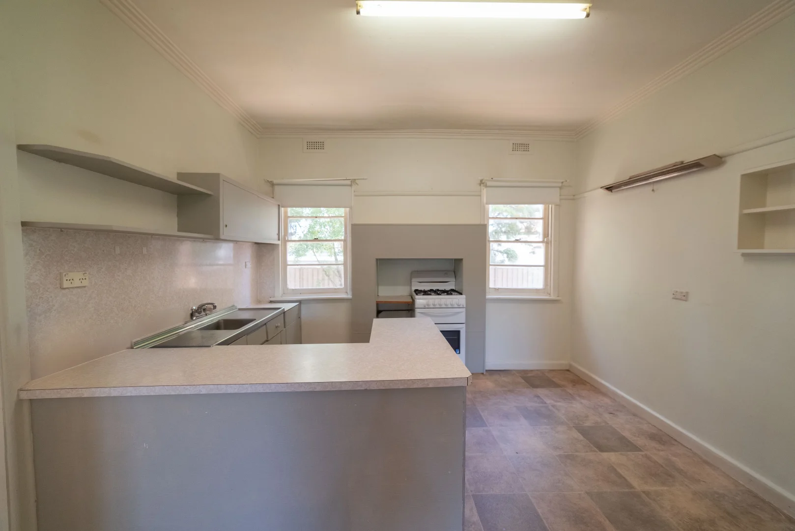 Additional image 3 of 4 Woolcock Avenue, Kangaroo Flat VIC 3555