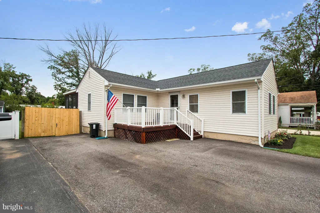 125 Range Road, Glen Burnie, MD 21061