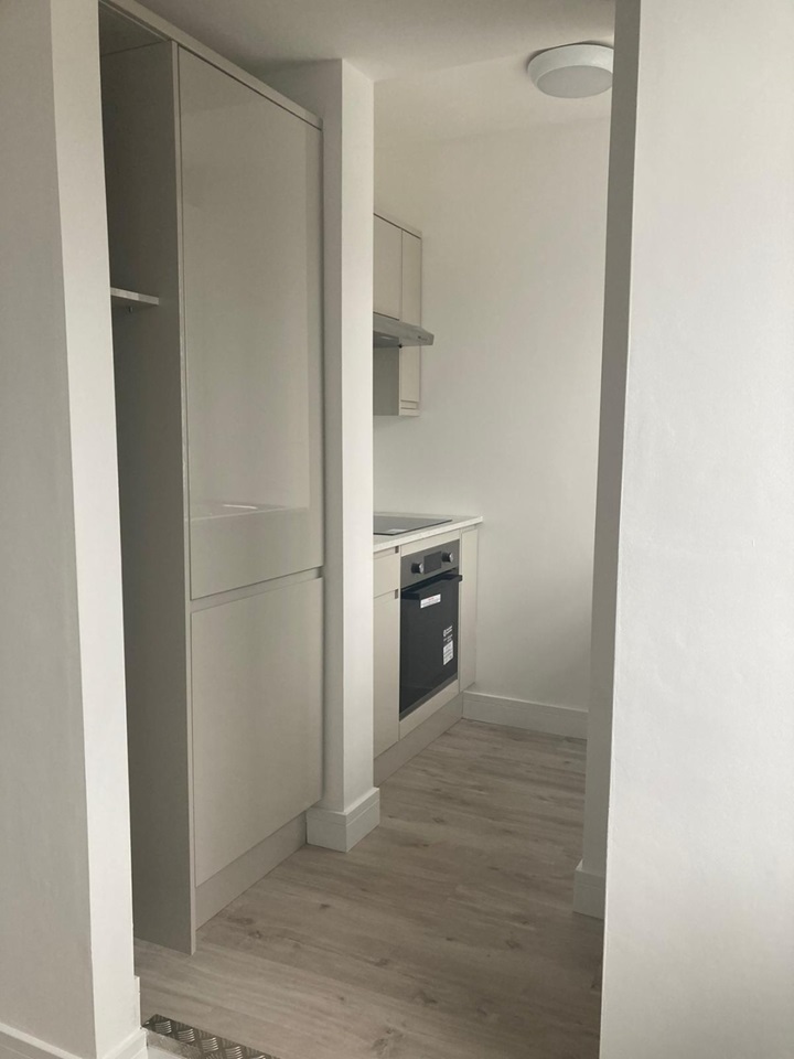 Additional image 11 of 1 Bed Flat, Castle Street, RG1, N1 7GU