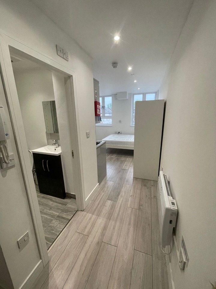 Additional image 9 of Studio Flat, Queens Road, CV1, N1 7GU