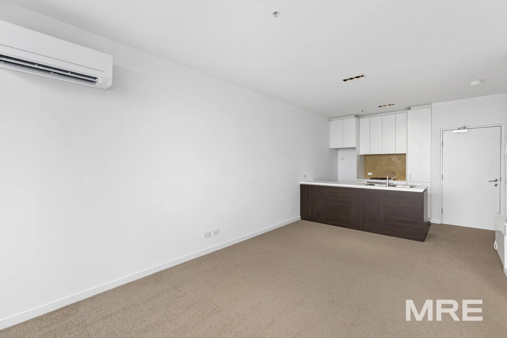 Additional image 2 of 2704/483 Swanston Street, Melbourne VIC 3000