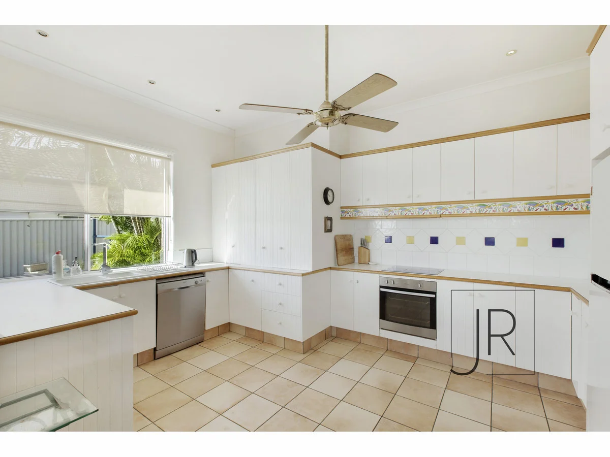 Additional image 3 of 86 Cypress Drive, Broadbeach Waters QLD 4218