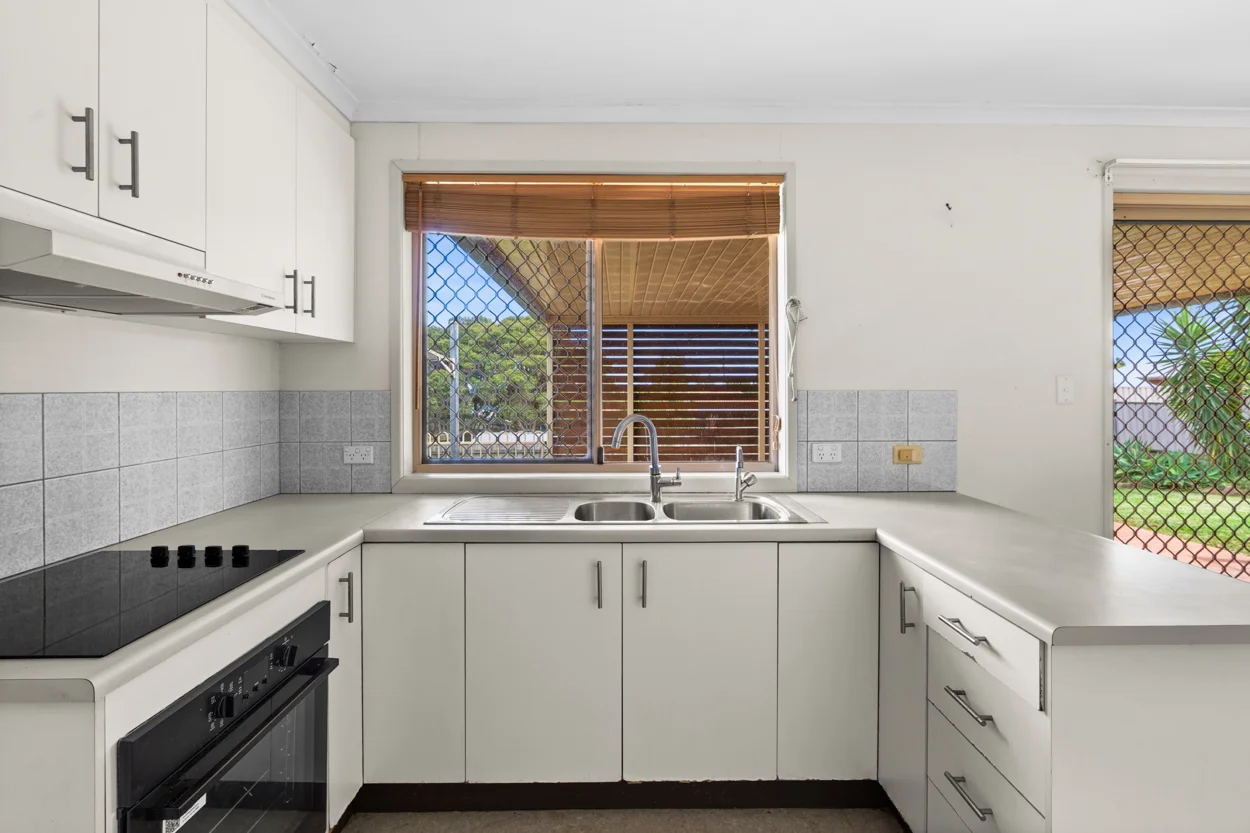 Additional image 3 of 11 Kurrajong Street, Newtown QLD 4350