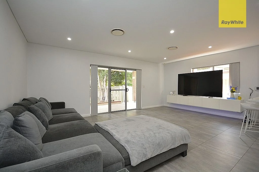 Additional image 4 of 9 Craigelea Street, Guildford NSW 2161