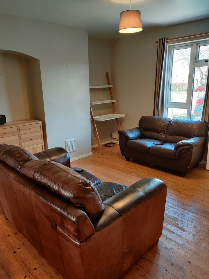 2 Bed Terraced House, Brooks Road, CB1, N1 7GU photo 2