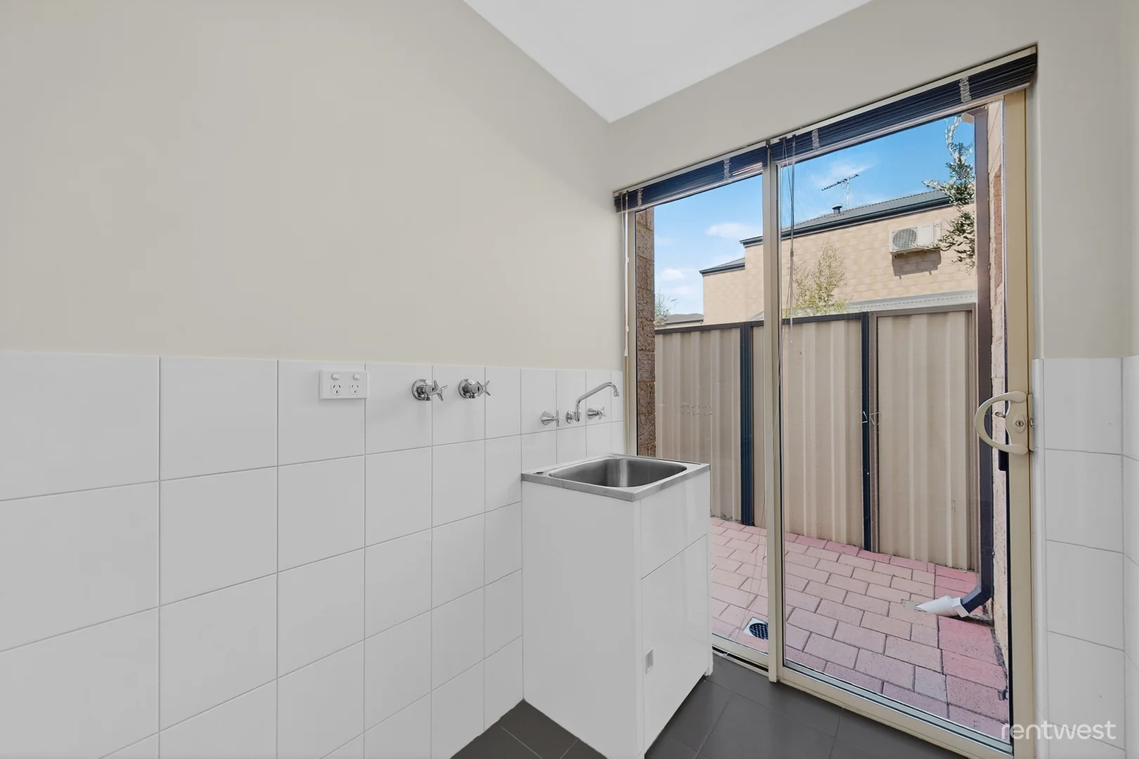 Additional image 13 of 4C Morgan St, Cannington WA 6107