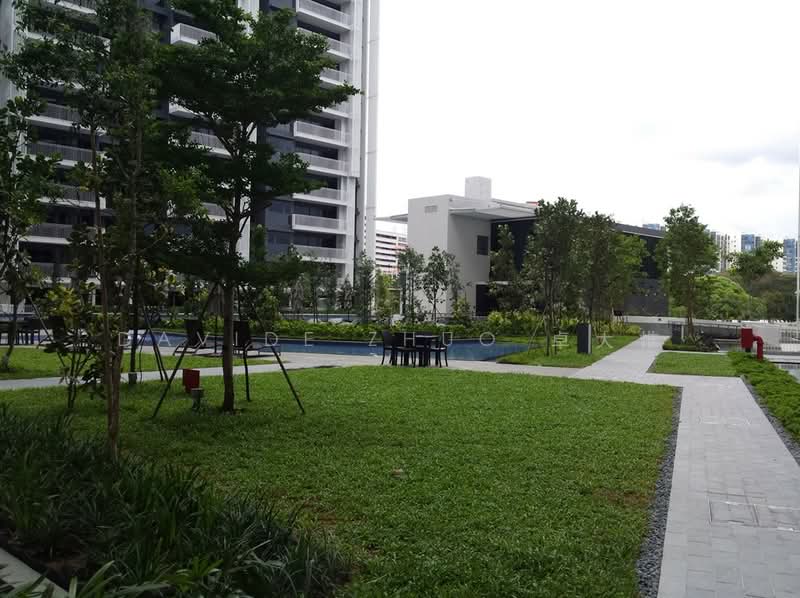 46 Lakeside Drive photo 4