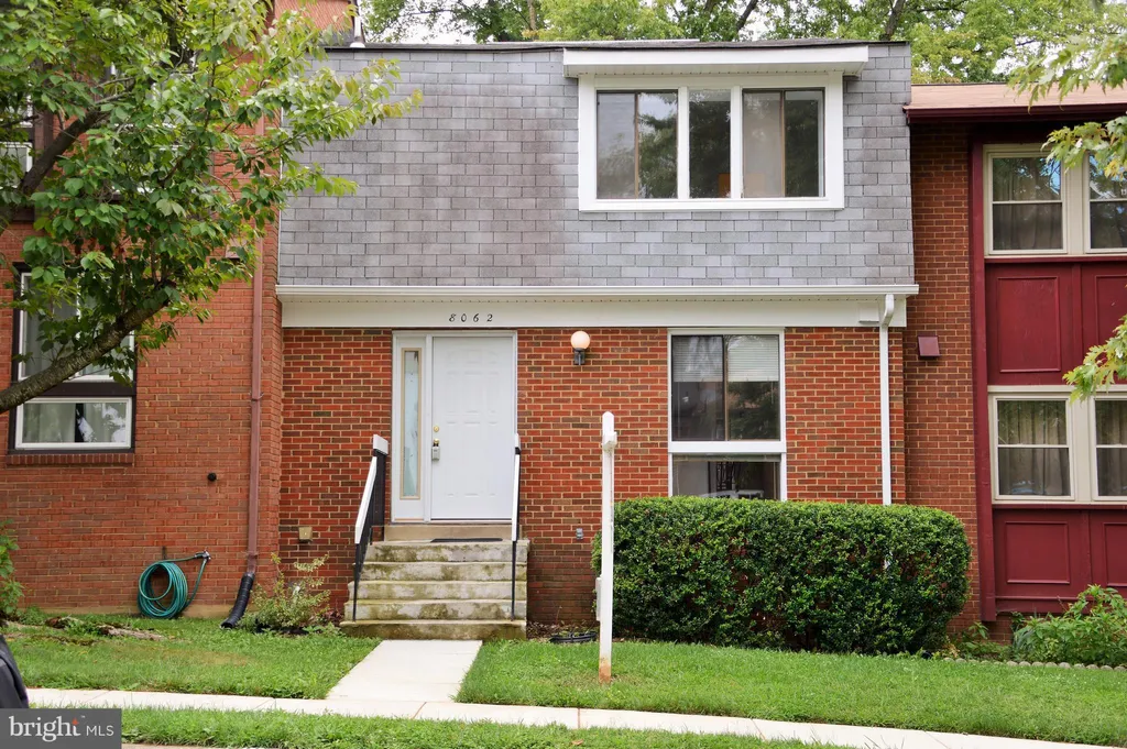 8062 Tributary Court, Springfield, VA 22153