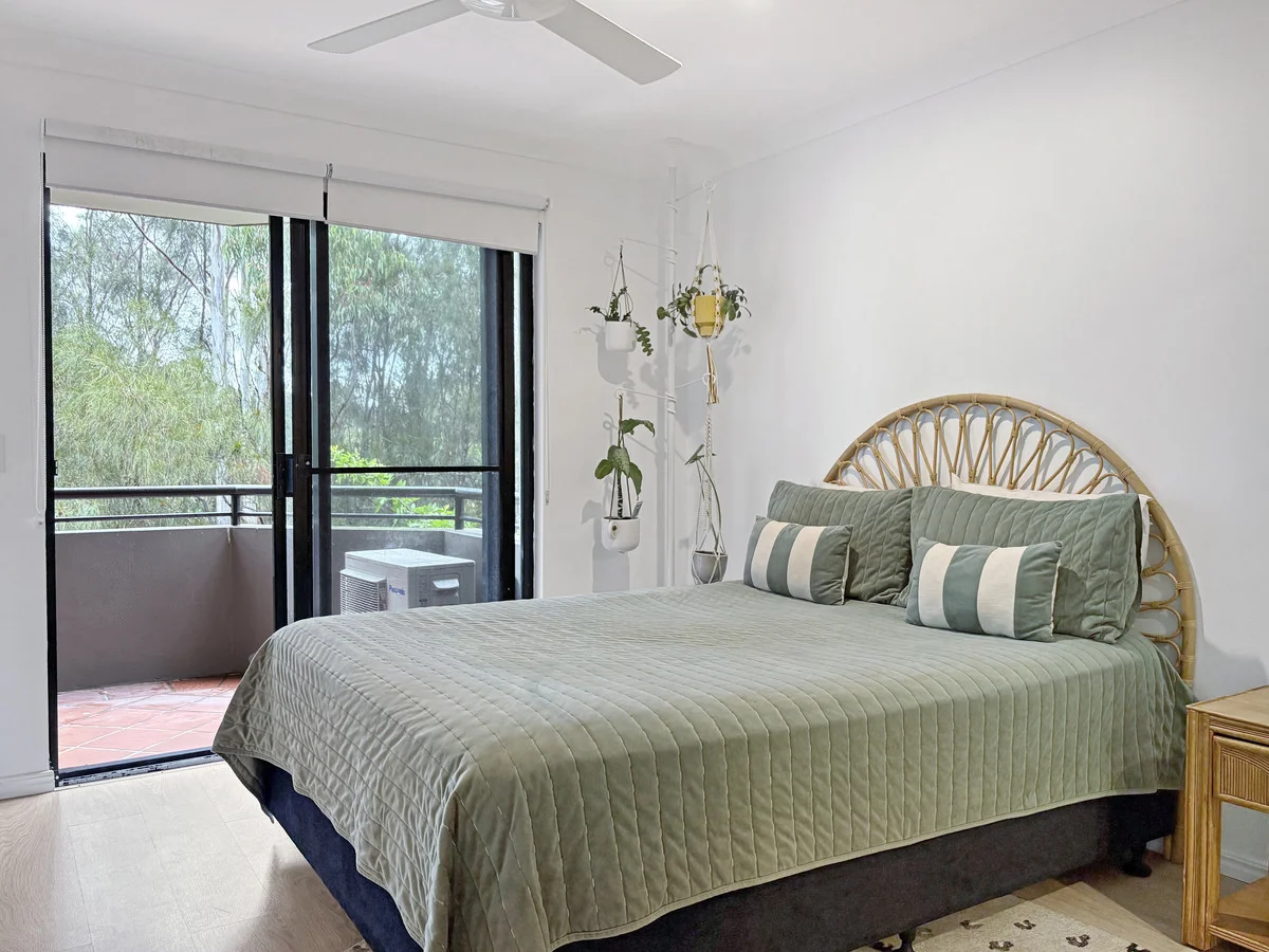 15E/1 Great Hall Drive, Miami QLD 4220 photo 4