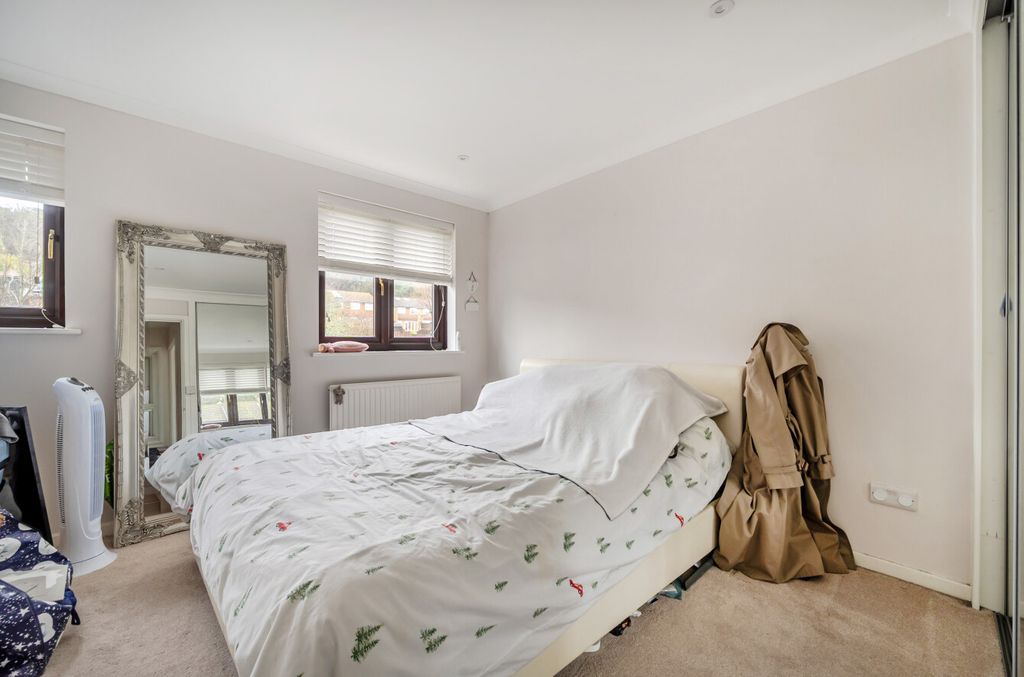 Additional image 5 of 2 bed terraced house for saleHaslemere, Surrey GU27