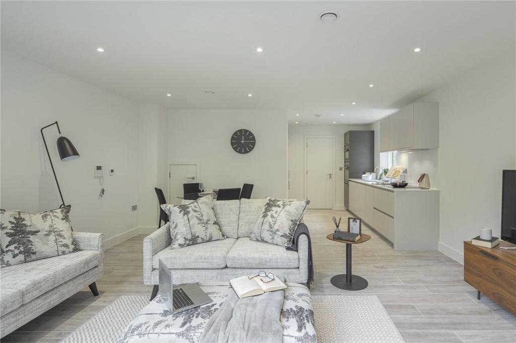 Additional image 3 of 1 Bed Flat, The Redwoods, CB3, N1 7GU