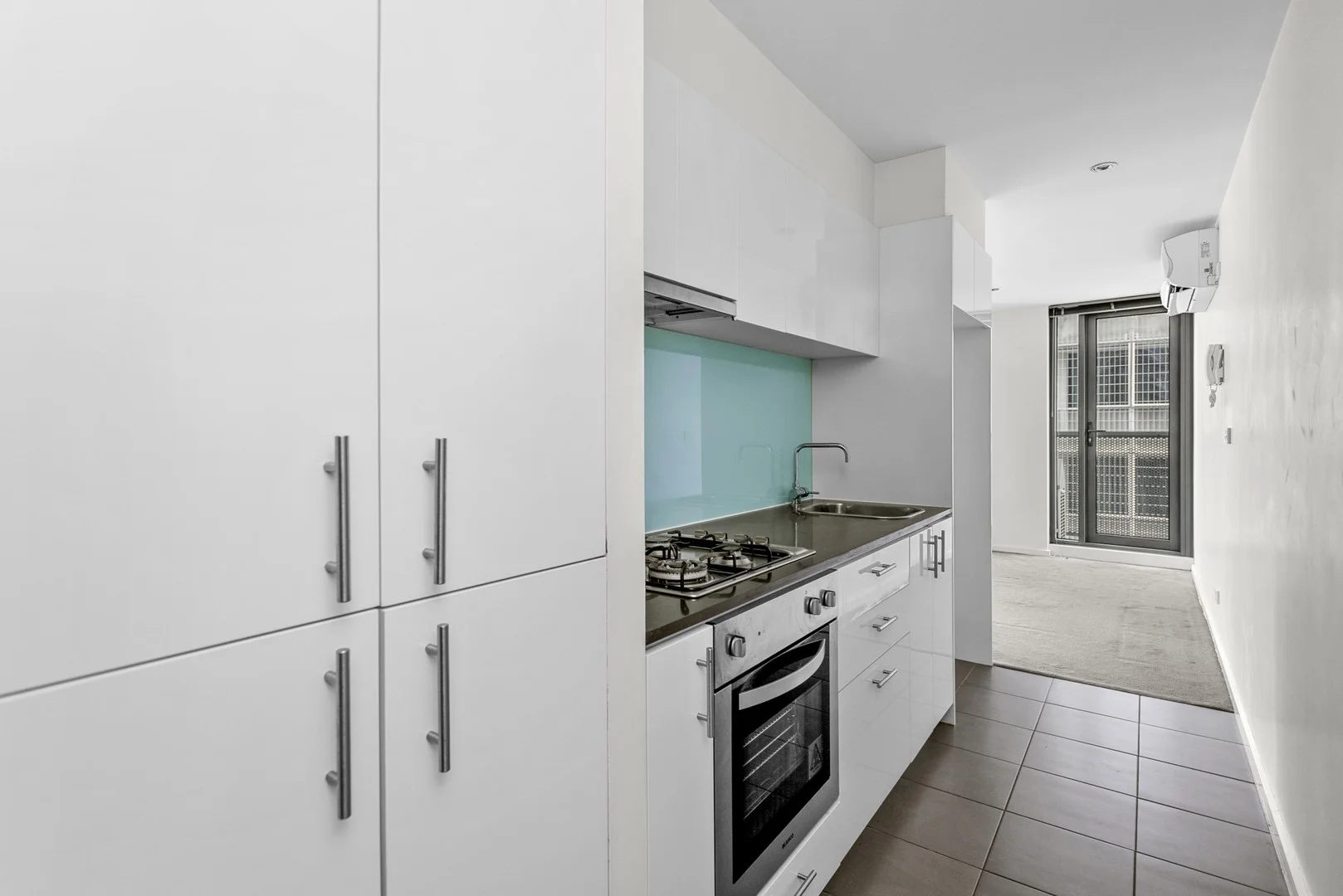1101/8 Exploration Lane, Melbourne VIC 3000