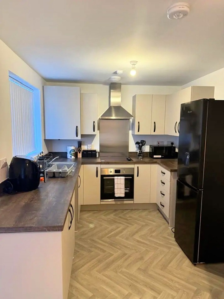 Additional image 2 of 3 Bed Semi-Detached House, Meggitt Avenue, CV6, N1 7GU
