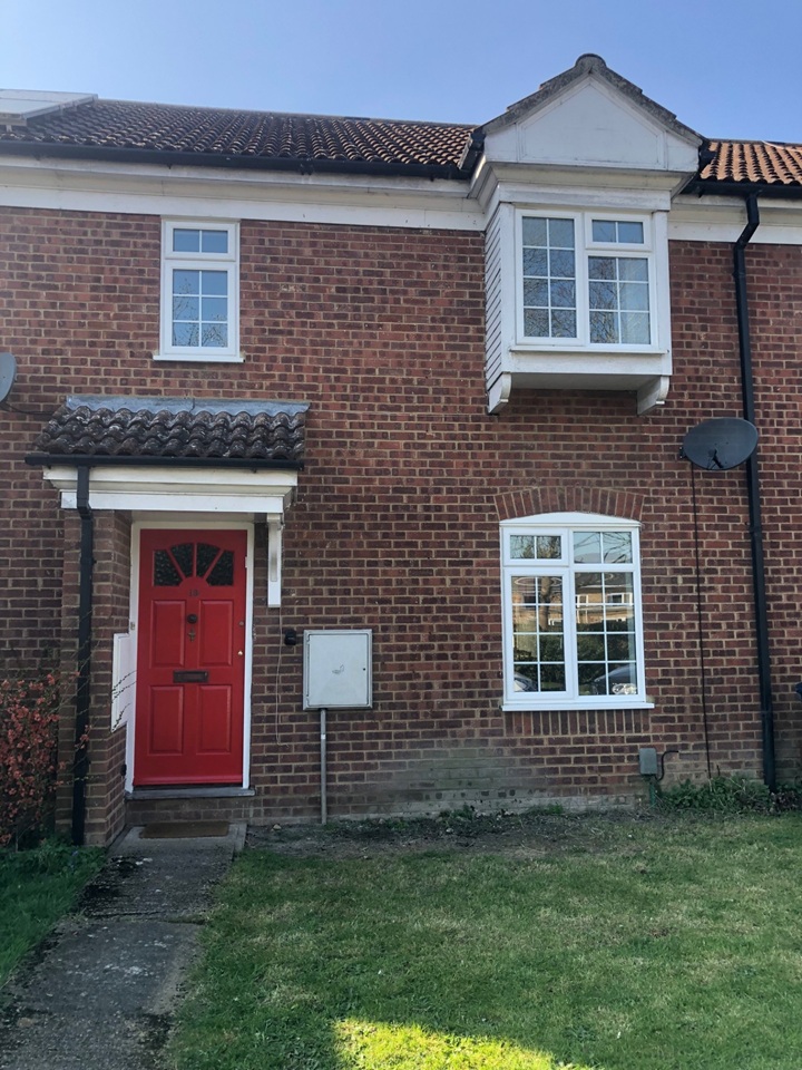 3 Bed Terraced House, Hulatt Road, CB1, N1 7GU