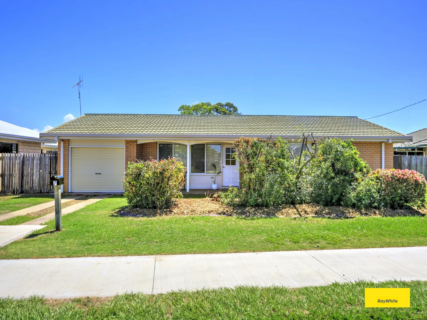 7 Grimwood Street, Bargara QLD 4670