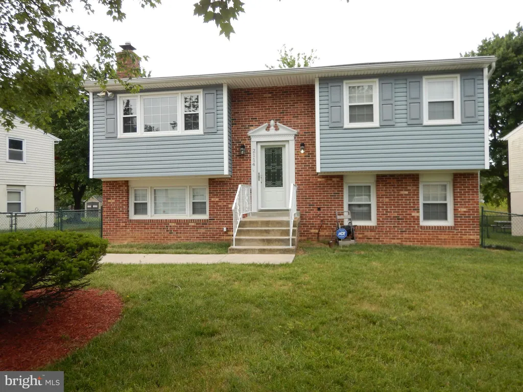 2114 Roslyn Avenue, District Heights, MD 20747