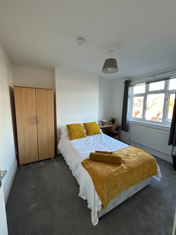 Room in a Shared House, Stanmer Park Road, BN1, N1 7GU photo 2