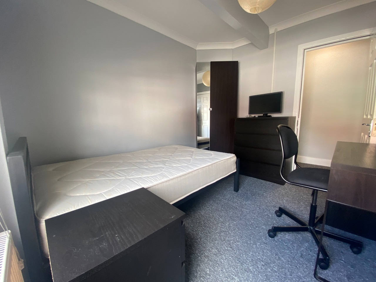 Additional image 8 of 2 Bed Flat, Erleigh Road, RG1, N1 7GU