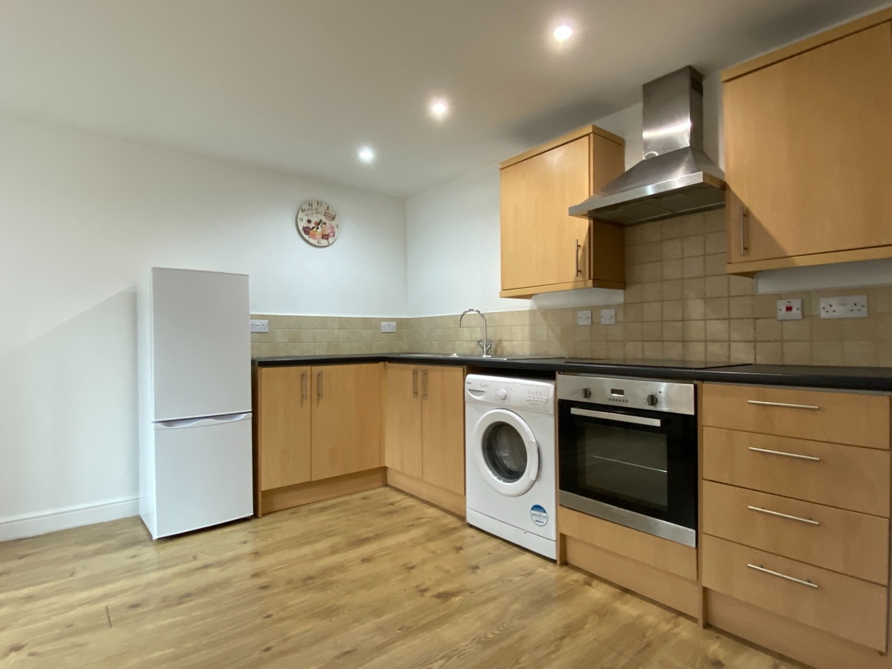 1 Bed Flat, Tyrrell House, LE3, N1 7GU photo 2