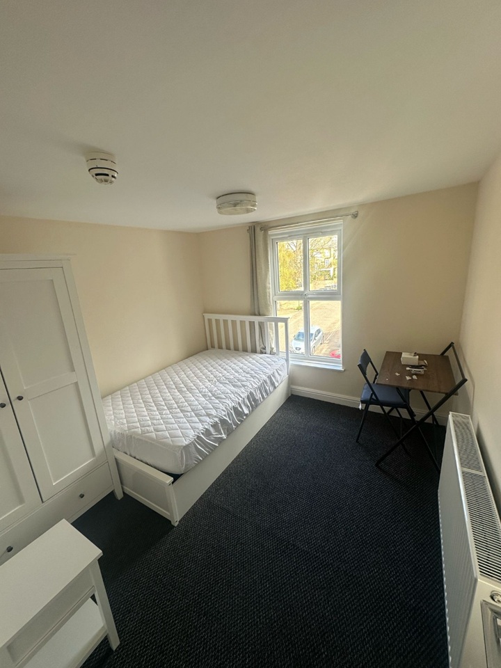 Additional image 10 of Room in a Shared House, Carlyle Road, CB4, N1 7GU