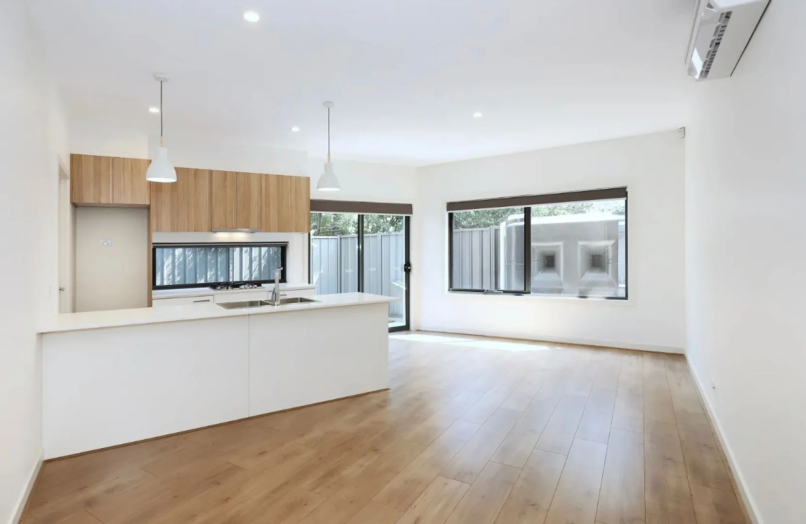 Additional image 2 of 4/17 Henderson Rd, Tullamarine VIC 3043