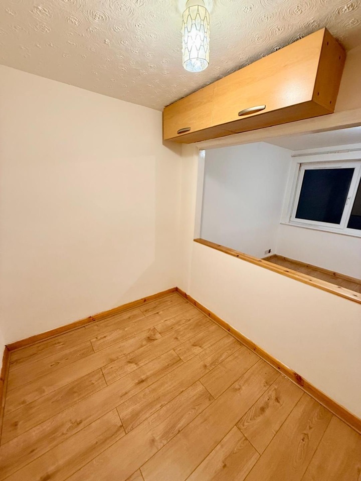 Studio Flat, Reading, RG1, N1 7GU photo 5