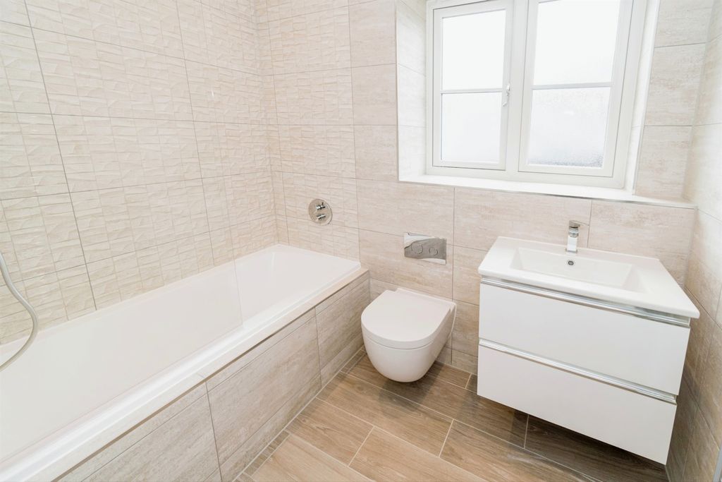 Additional image 11 of 4 bed detached house for saleEmbley Lane, East Wellow, Romsey SO51