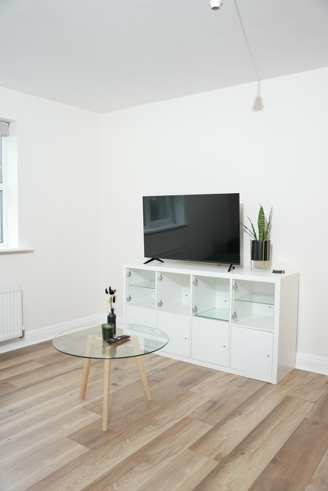 Additional image 7 of 2 Bed Flat, Coral Close, DE24, N1 7GU