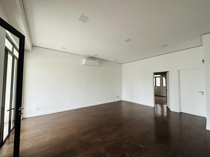 12 Dyson Road photo 3