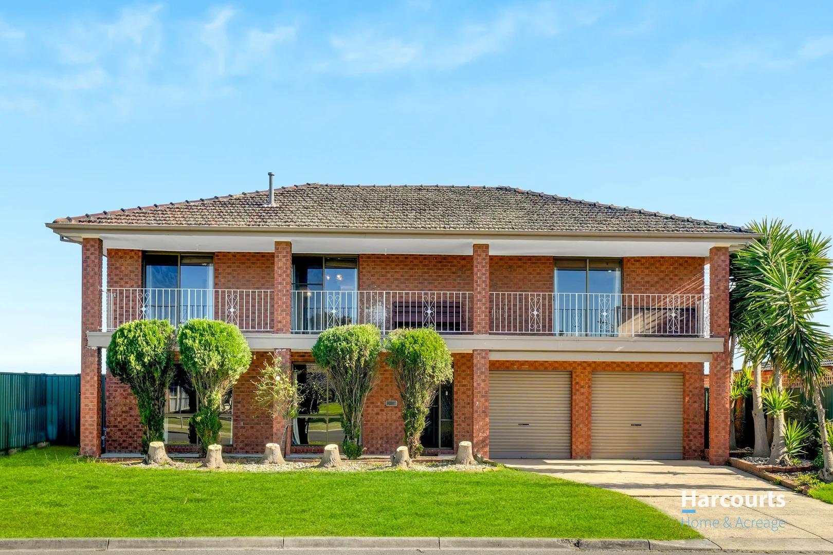 77 Gipps Crescent, Cranbourne North VIC 3977 photo 2