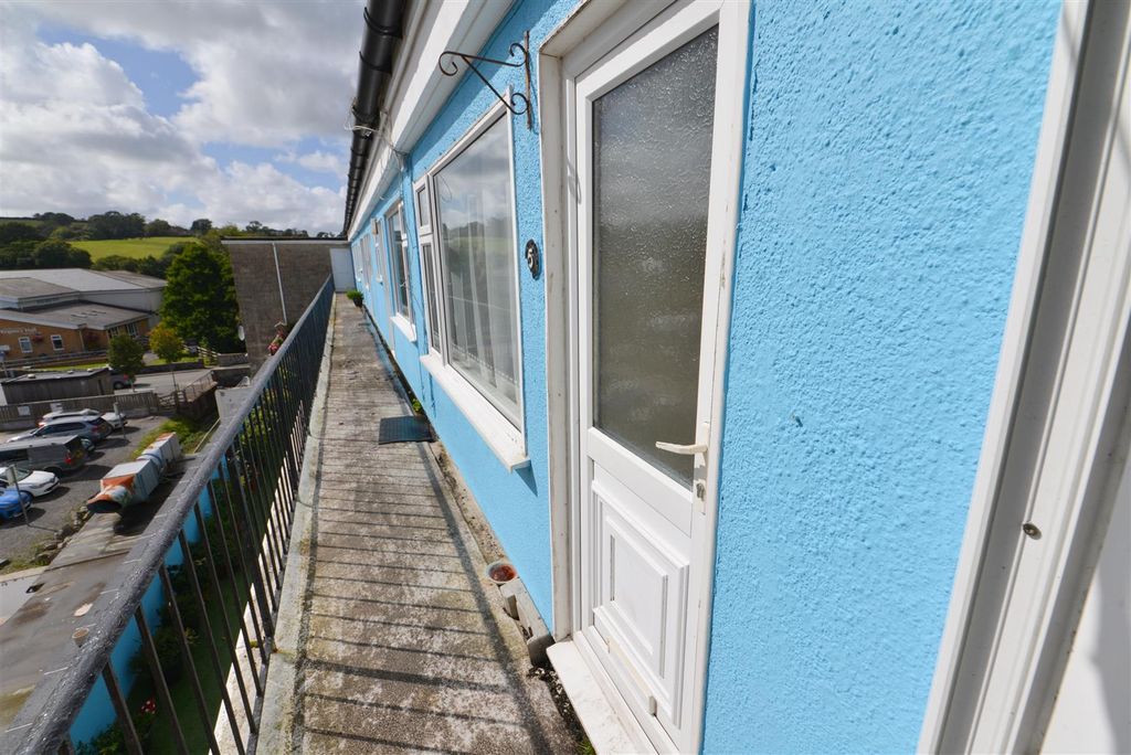 Additional image 14 of 2 bed flat for saleMilford Street, Saundersfoot SA69
