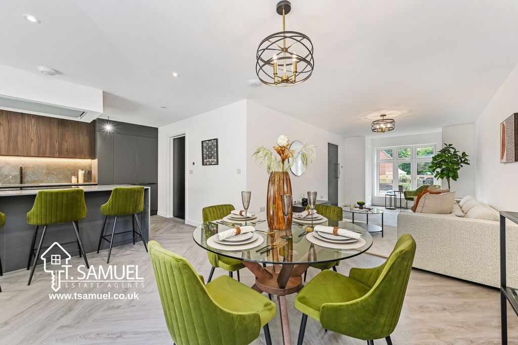 Additional image 18 of 5 bed detached house for saleThe Oaks, Trem Y Dyffryn, Mountain Ash CF45