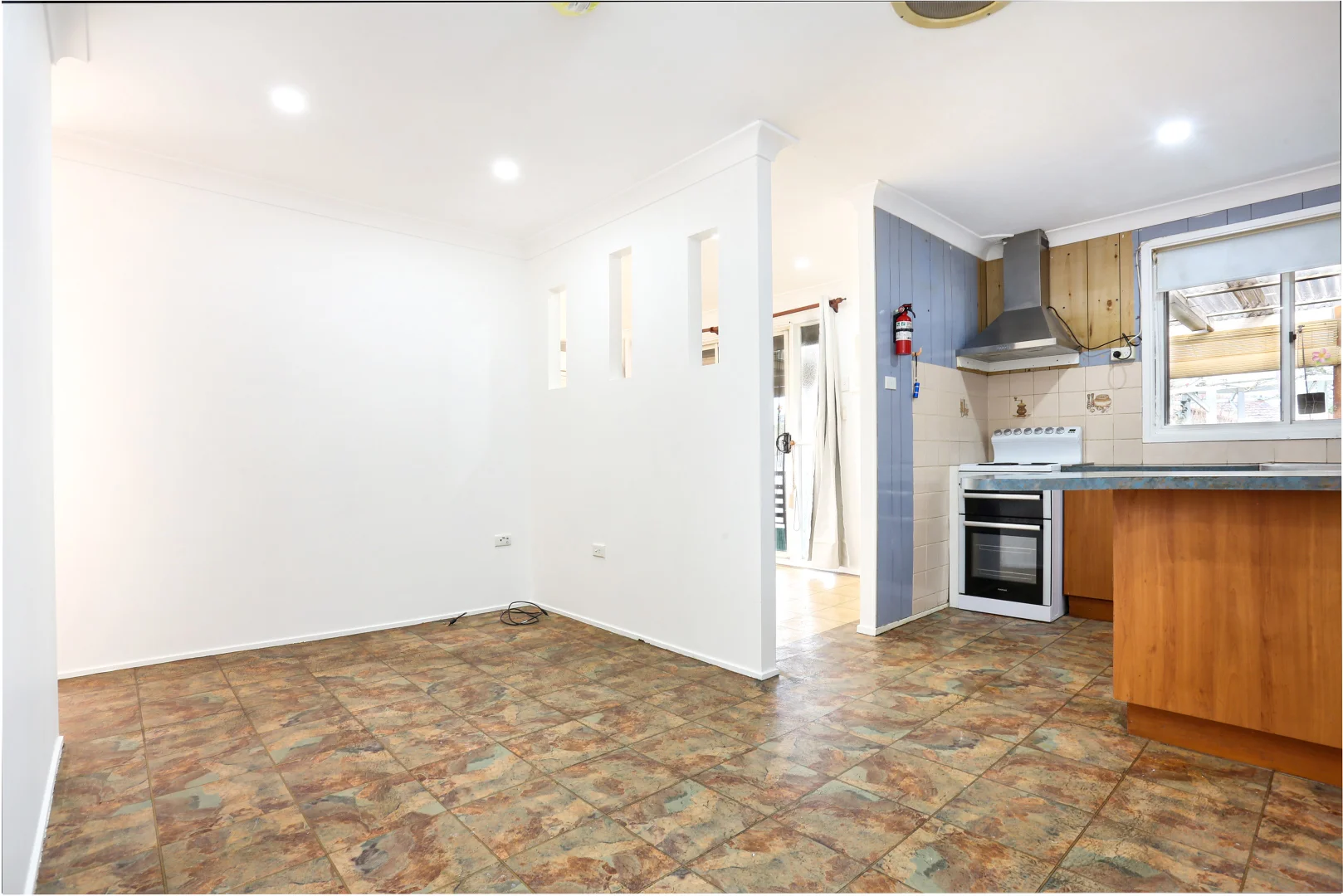 Additional image 3 of 20 Lillyvicks Crescent, Ambarvale NSW 2560