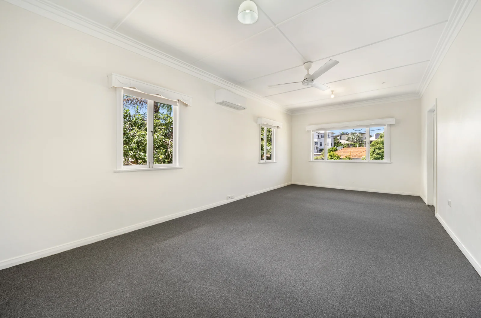 85 Boundary Road, Camp Hill QLD 4152 photo 2