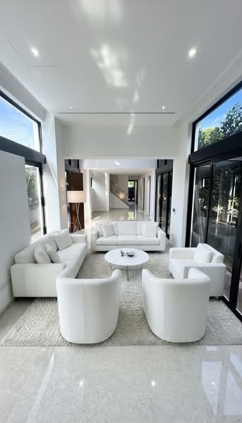 BRAND NEW CLUSTER AT BOTANIC GARDENS | CLUNY
