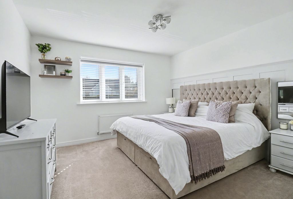 Additional image 10 of 4 bed detached house for saleClaypit Copse, Bursledon SO31