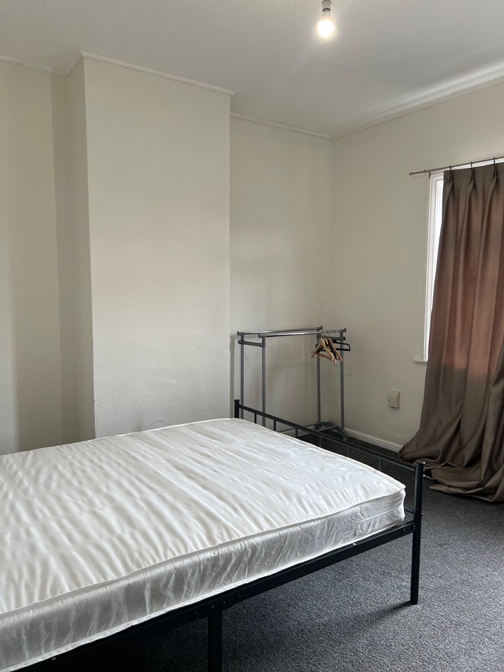 Room in a Shared Flat, Old Shoreham Road, BN3, N1 7GU photo 2