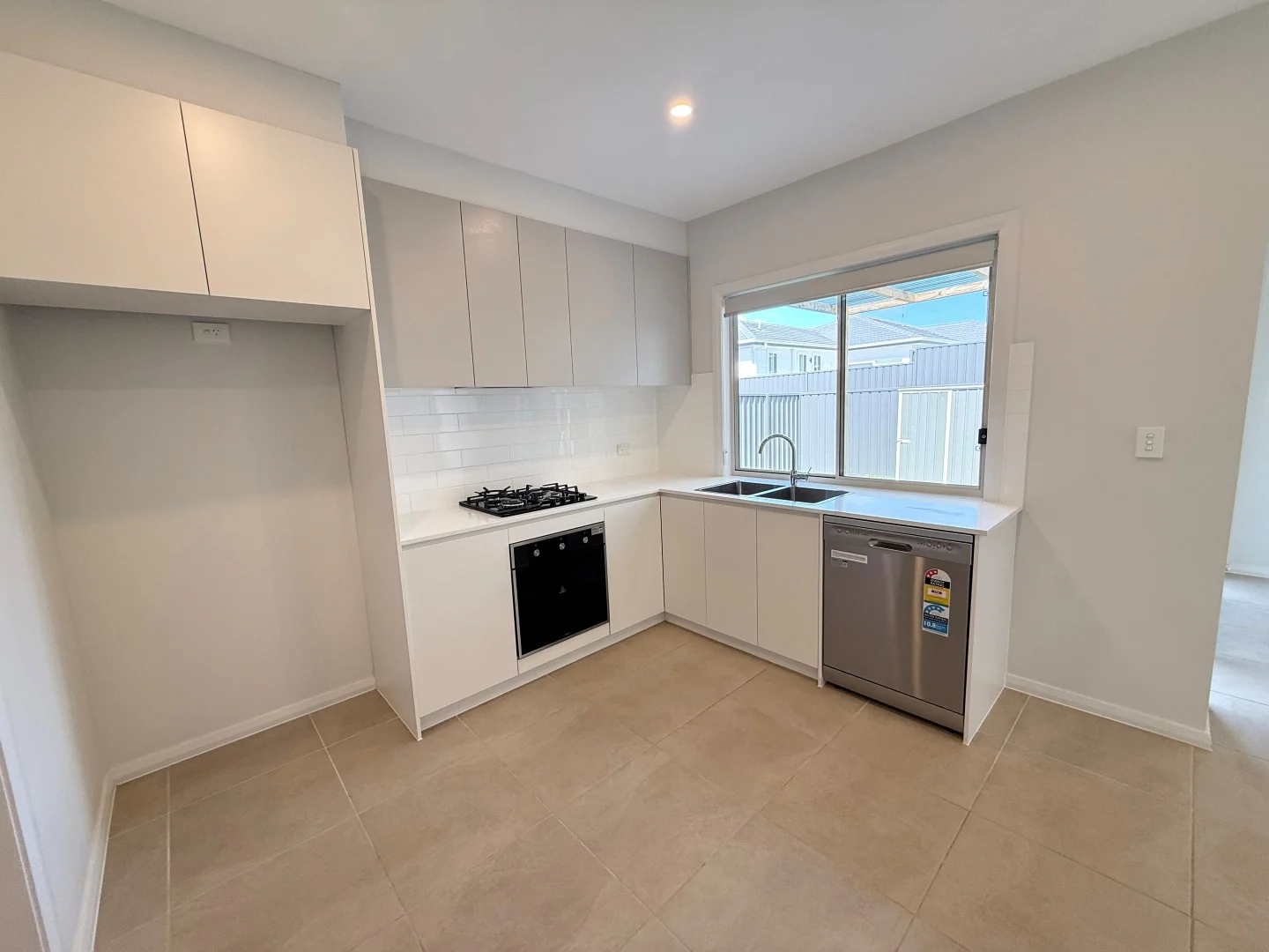 Additional image 3 of 10/53 Warbler Avenue, Aberglasslyn NSW 2320