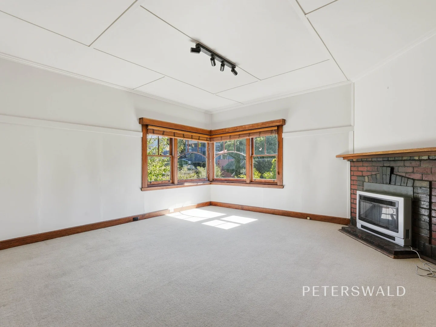 31 Cato Ave, West Hobart TAS 7000 photo 4